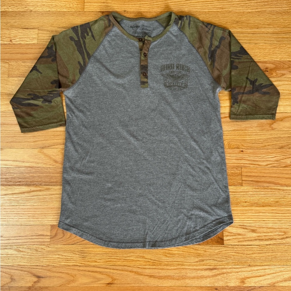 Hard Rock Cafe Seattle Gray with Camo Tee